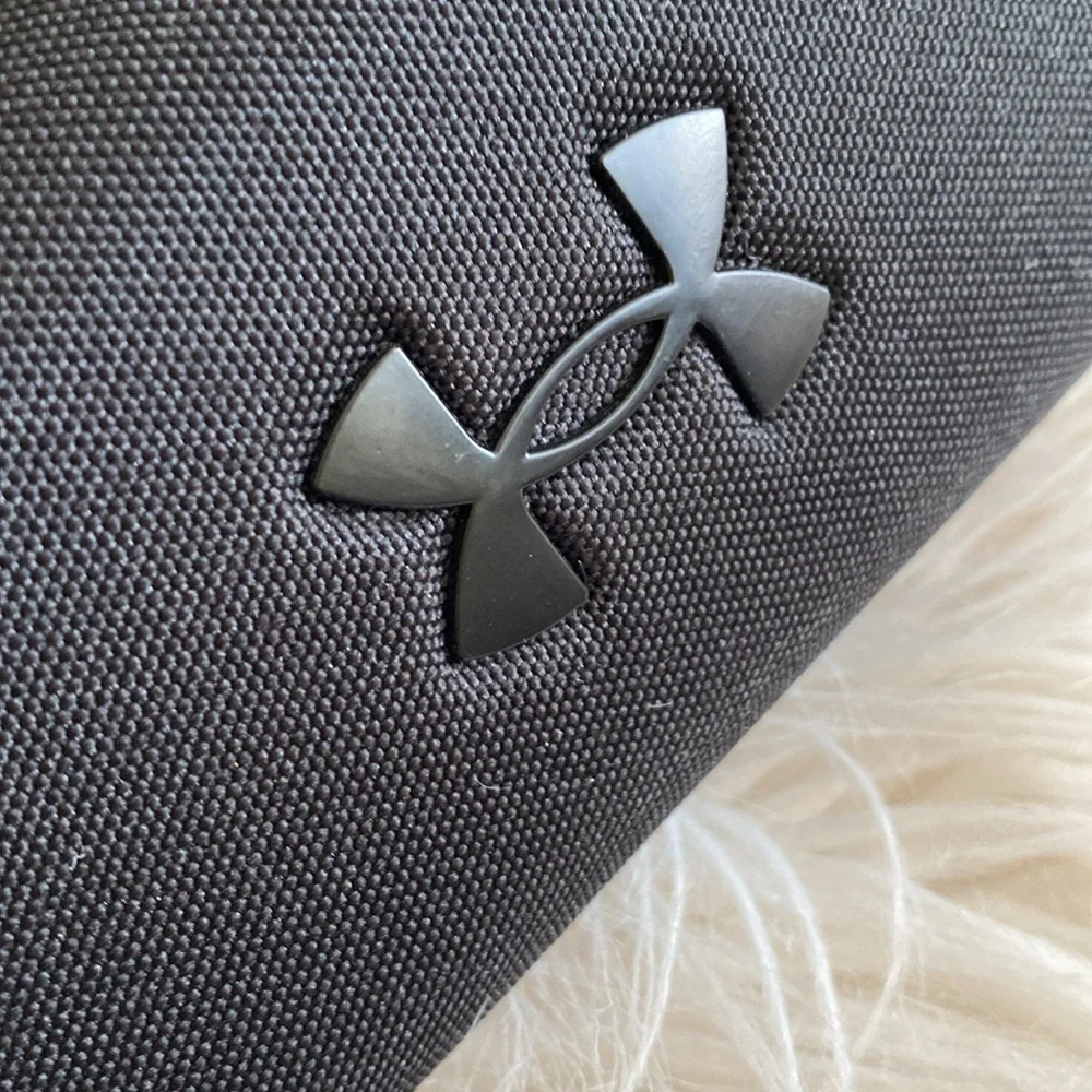 UNDER ARMOUR glasses case - Picture 7 of 8